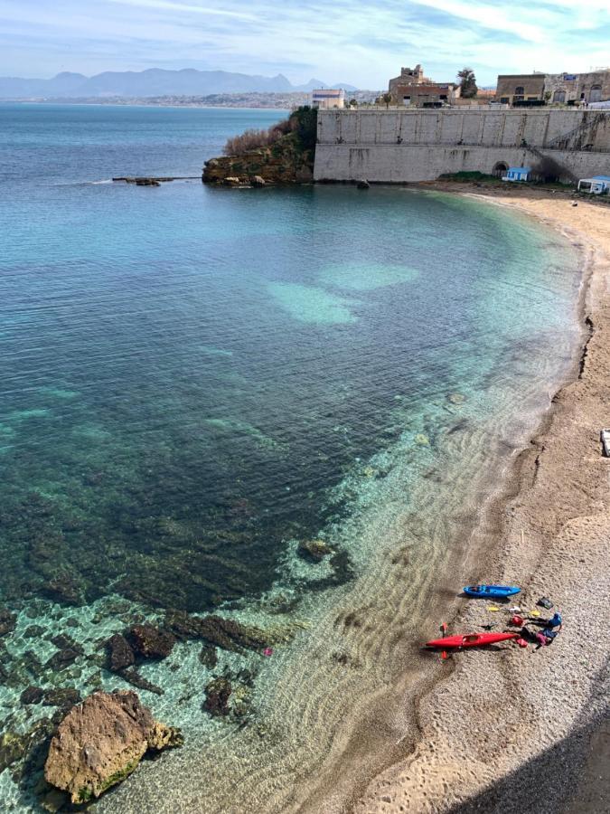 Апартаменты Castello A Mare Кастелламмаре-дель-Голфо Экстерьер фото